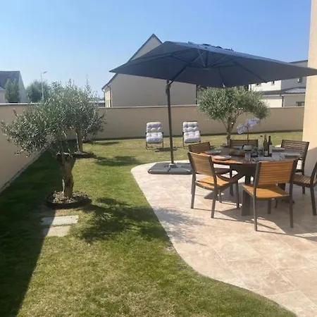 Maison De Strandhaus By Interhome * Gouville-sur-Mer